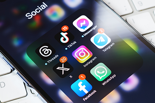 Social media isn’t just for connecting with friends. Let’s highlight the best ways to start using social media for your business so that you can build a plan.